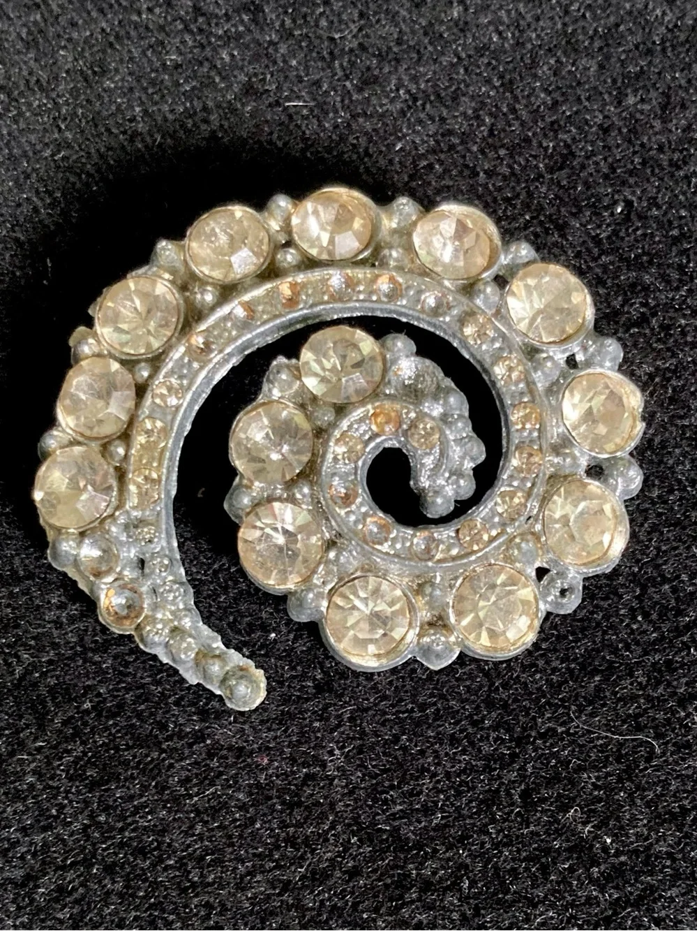 Vintage Spiral Comet Paisley Rhinestone Pot Metal Brooch
